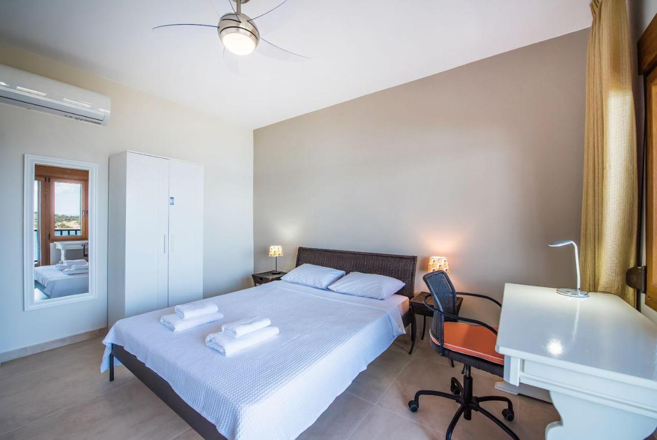 Nereus & Oceanus Beachfront Apartments, Lagonisi Beach #Feelslikehome Ormos Panagias Exterior photo