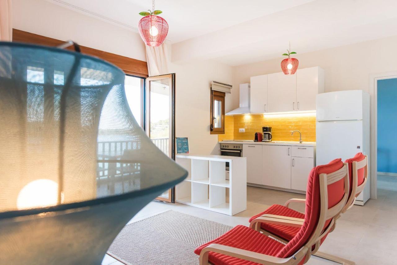 Nereus & Oceanus Beachfront Apartments, Lagonisi Beach #Feelslikehome Ormos Panagias Exterior photo
