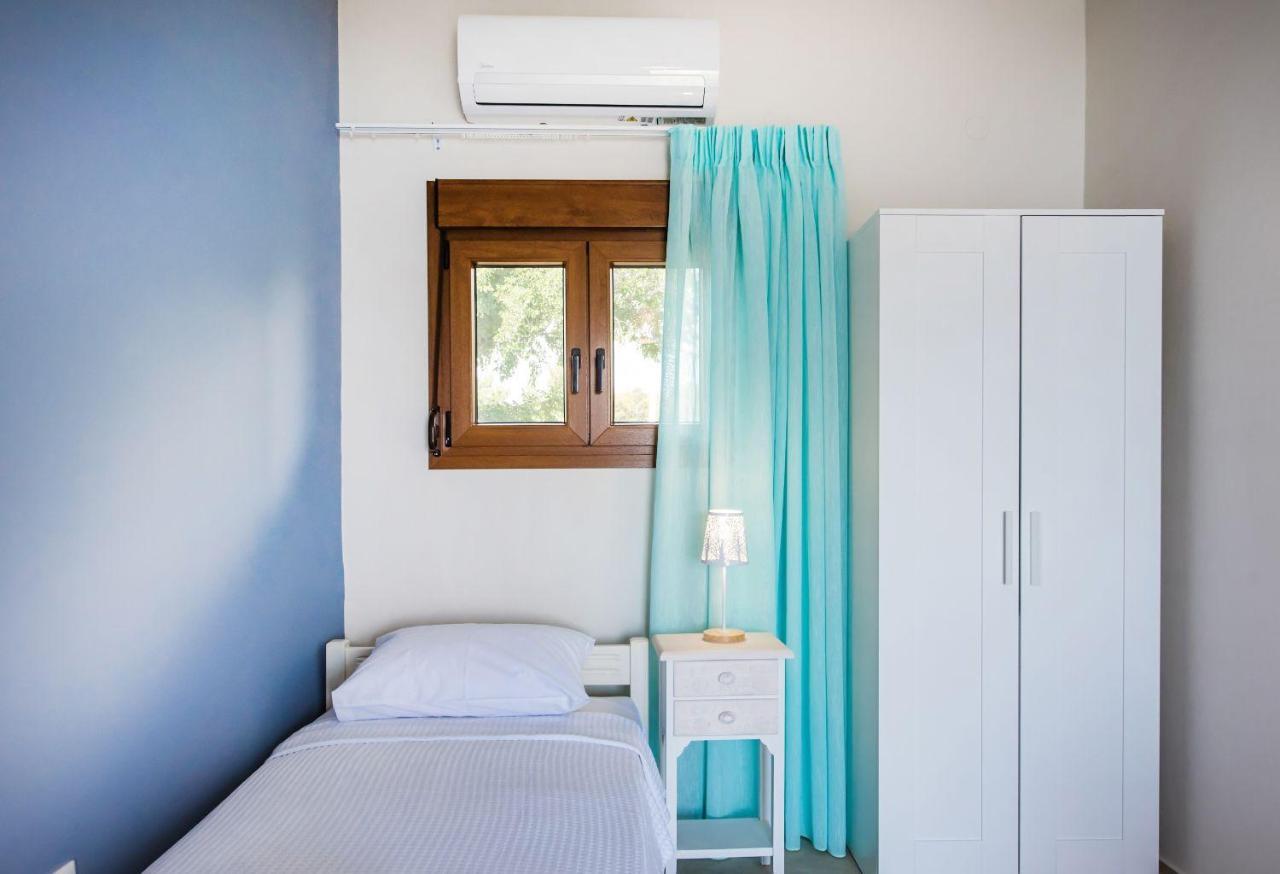 Nereus & Oceanus Beachfront Apartments, Lagonisi Beach #Feelslikehome Ormos Panagias Exterior photo